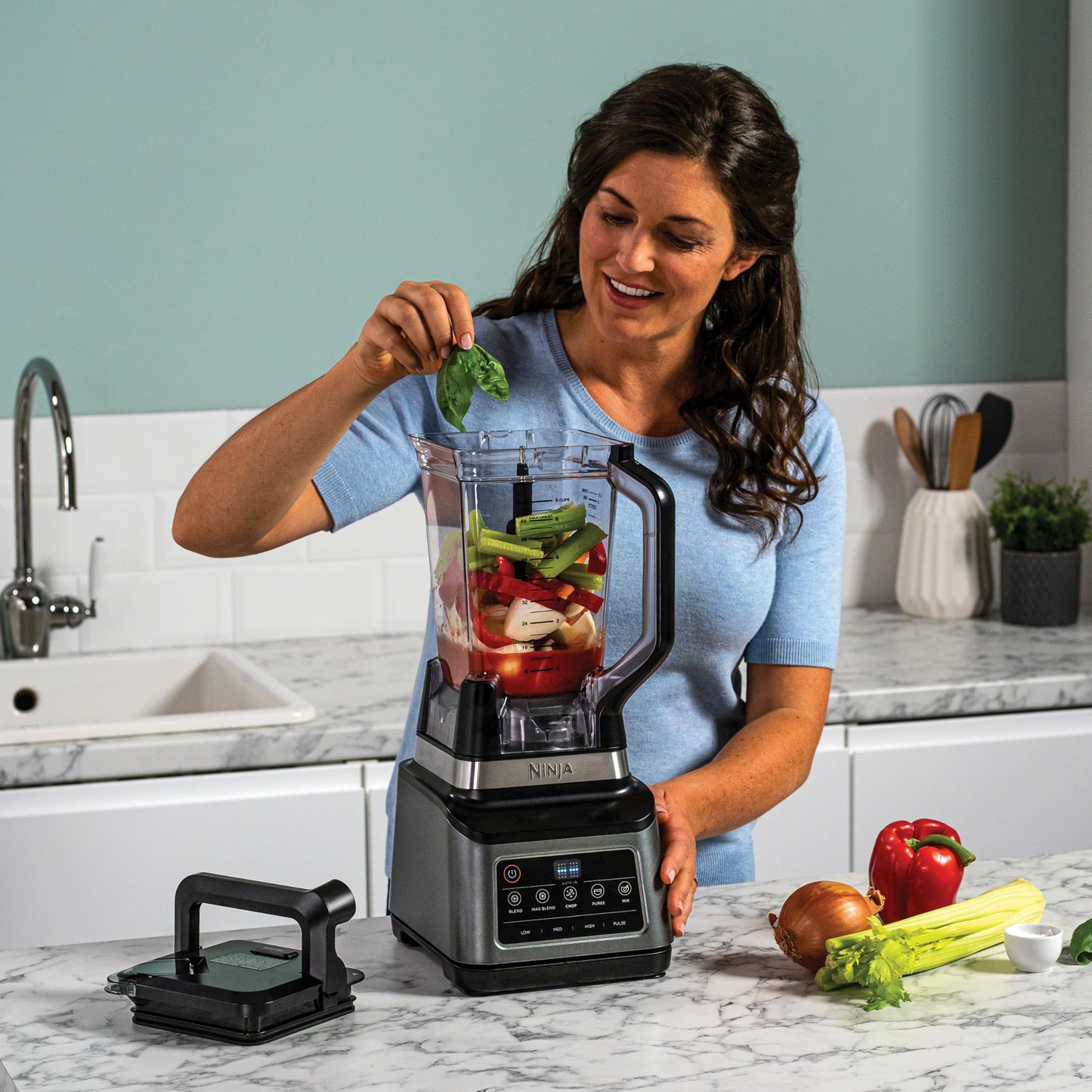 Ninja 3-in-1 Food Processor & Blender with 5 Automatic Programs: Blend, Max Blend, Chop, Mix, Puree, 1.8L Bowl, 2.1L Jug, 700ml Cup, 1200W, Dishwasher Safe Parts, Auto-iQ, Black BN800UK